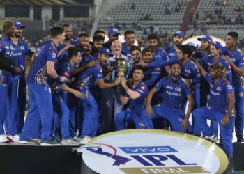 आईपीएल क्रिकेटमा मुम्बई ५ विकेटले विजयी