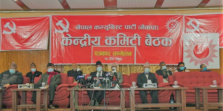 माधव नेपालको प्रश्न : नेपालमा गोर्भाचोभको जन्म त हुन लागेको होइन ?