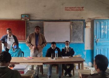 विधालयलाई शैक्षिक उपकरण वितरण