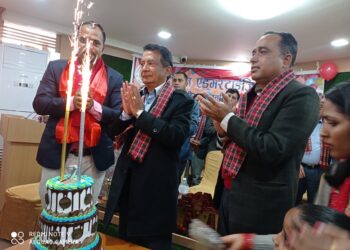 देश संकटको दिशातर्फ धकेलियो : कार्की