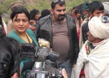 अभिनेत्री रेखा थापालाई कलाकार भट्टको प्रश्न-तपाईले ल्याएका राउटेहरु अहिले कहाँ छन् ?
