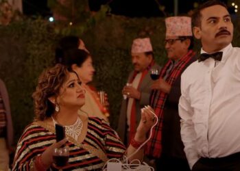 सम्राटको ‘इस’ हिन्दी भाषामा आउने