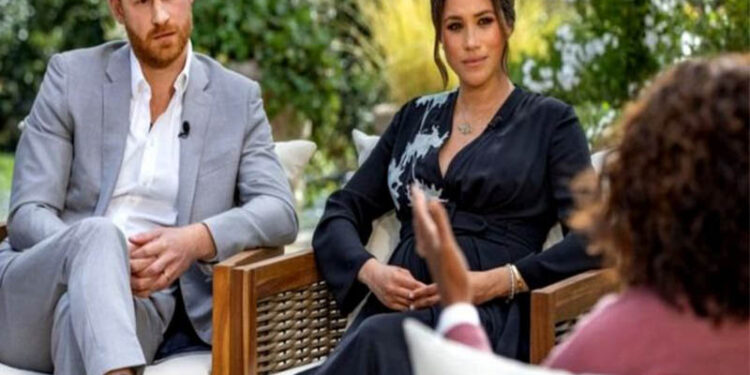 ह्यारी दम्पती राजदरबारमा भोग्नुपरेको विभेदबारे बेलायती महारानीद्वारा दुःख