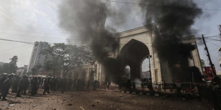 मोदीको बंगलादेश भ्रमणकाे विरोधमा प्रदर्शन : ४ जनाको मृत्यु