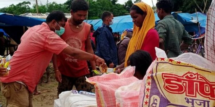 इनरुवा–८ का ३७ परिवारलाई राहत