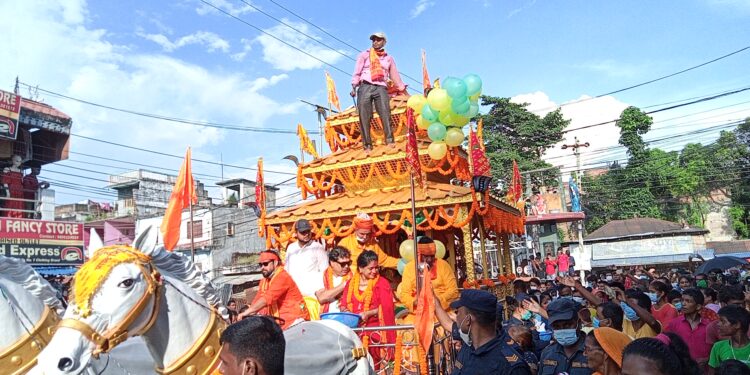 इनरुवामा भब्य रथयात्रा , नगरप्रमुख उपप्रमुखको रथयात्रामा सवारी, नगरबासिले गरे भब्य स्वागत(फोटो फिचर)