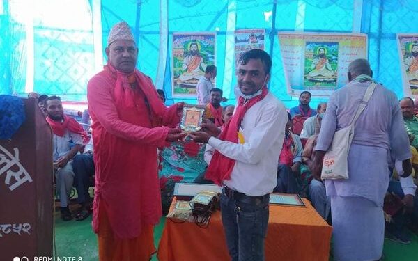 टोमराजद्वारा मन्दिरलाई सहयोग