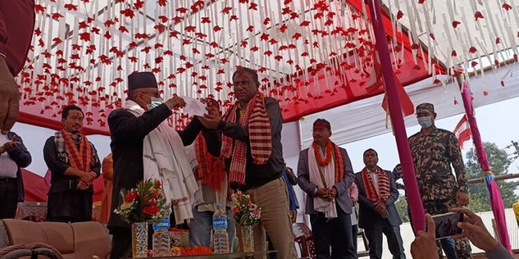 सुनसरी–४ मा नवनिर्वाचित पदाधिकारीहरुलाई संचारमन्त्रीद्वारा सम्मान