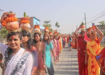 इनरुवामा हाती घोडा सहित कलश यात्रा