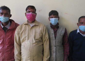 विचौलीयामा संलग्न ४ जना पक्राउ