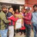 ढुंगानाद्वारा वडालाई स्वास्थ्य सामाग्री हस्तान्तरण