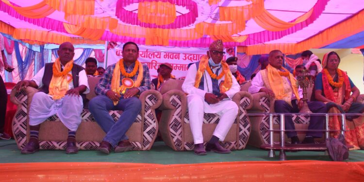 देवानगञ्ज –६ को प्रशासनिक भवनको उद्घाटन सम्पन्न