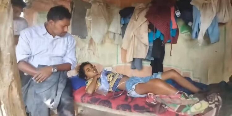 रामदुलारीलाई उपचार गर्न भरतपुर पठाइयो