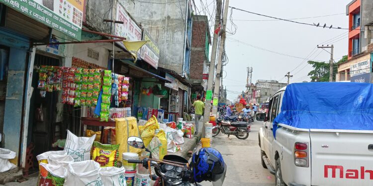 बजार क्षेत्रका सडक–पेटी अझै खाली हुन सकेन