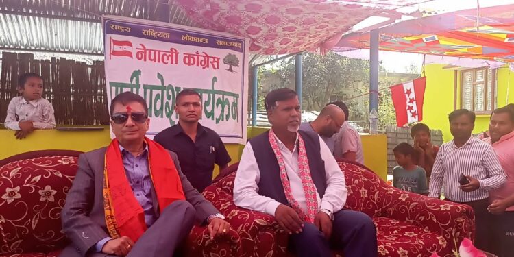 नेकपा एमालेले झुठा सपना बाड्छ : मन्त्री कार्की