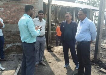 कांग्रेसका केन्द्रिय कोइरालाद्वारा आगलागी क्षेत्रको निरीक्षण