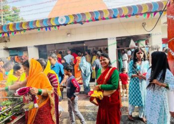 आज साउन को पहिलो सोमबार देशभरका शिवालयहरुमा श्रद्धालुको घुइँचो