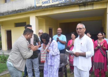 दुर्गा माविका विद्यार्थीले “छिमेकी” नाटक मञ्चन गरे